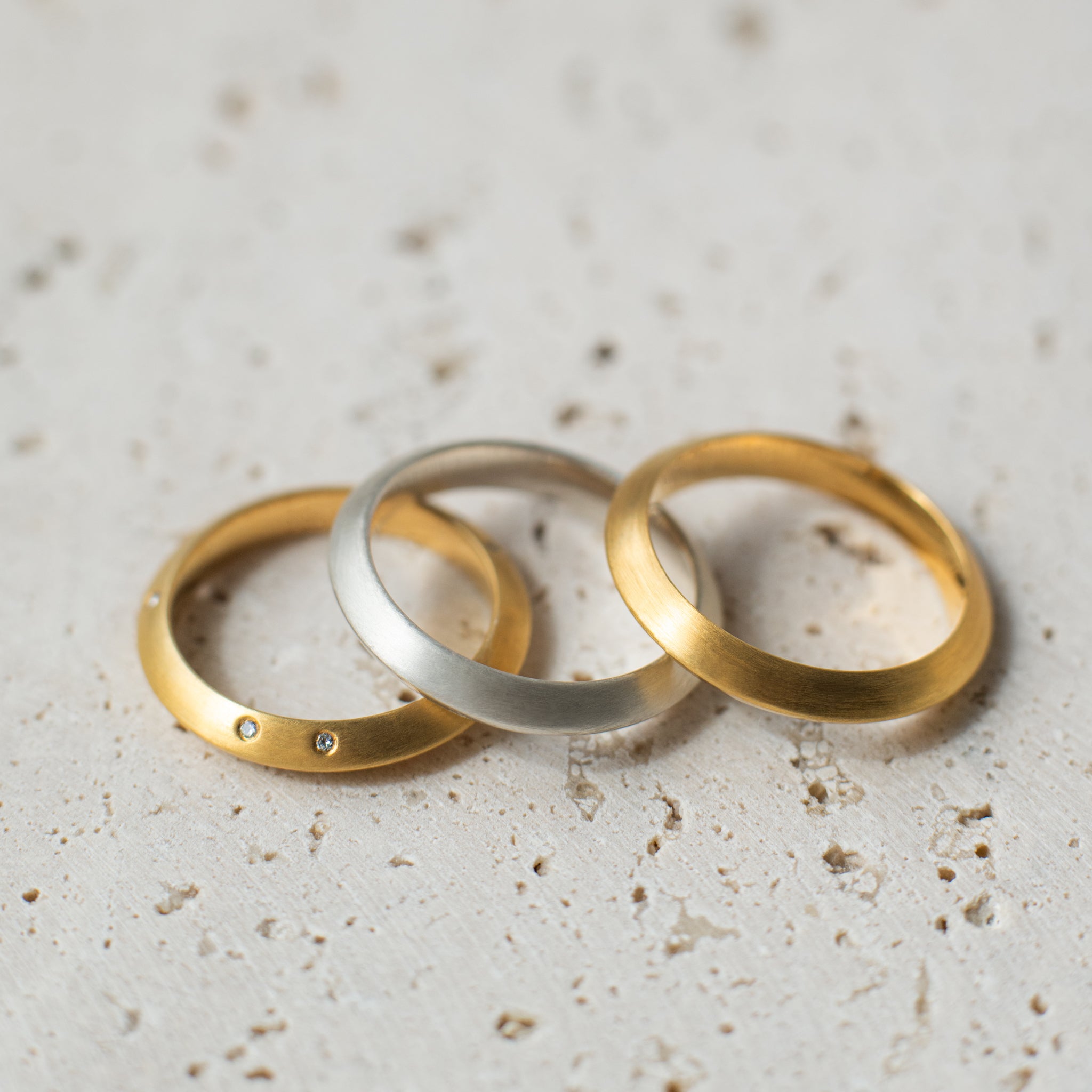 Ring Gold Light & Shadow